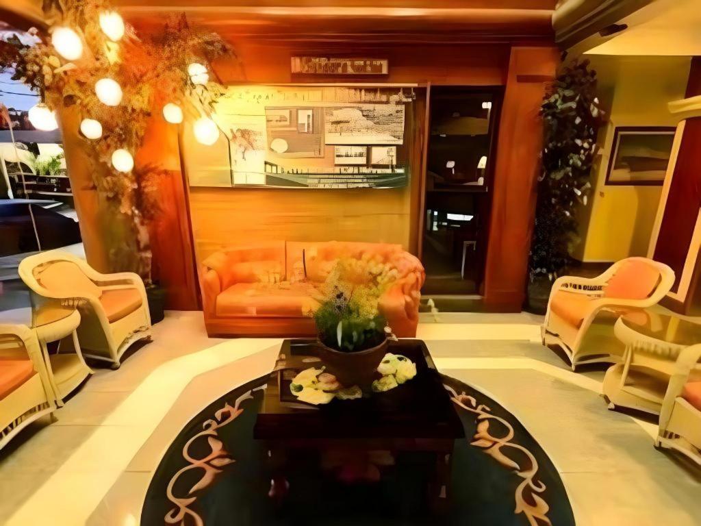 Richmond Plaza Hotel Tabok Exterior foto