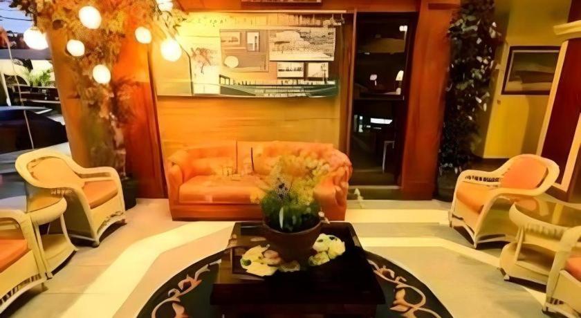 Richmond Plaza Hotel Tabok Exterior foto