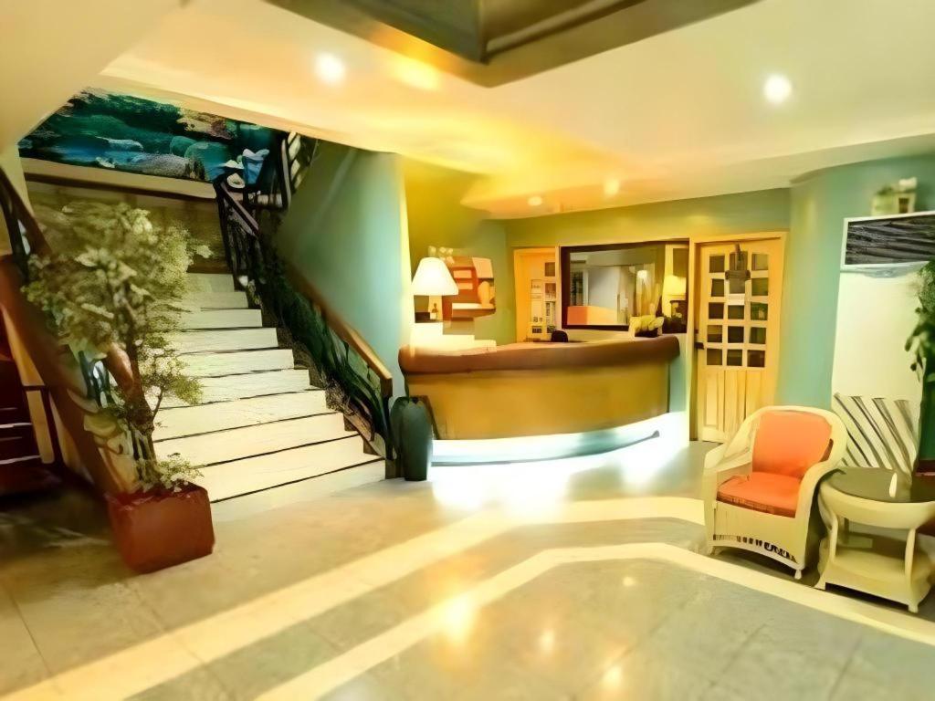 Richmond Plaza Hotel Tabok Exterior foto